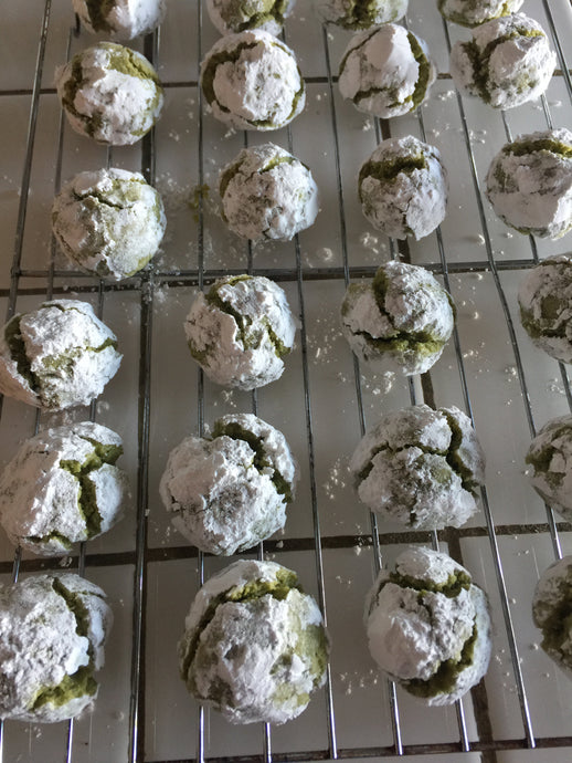 Matcha Amaretti Cookies