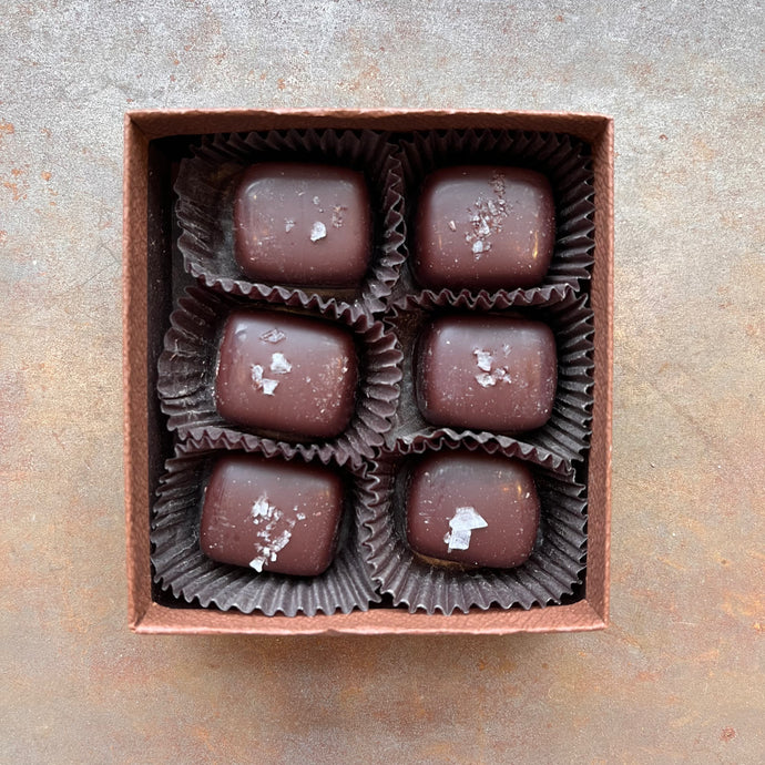 Bees & Beans: Salted Honey Caramels 70% chocolate